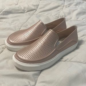 Crocs Size 10 BARELY WORN